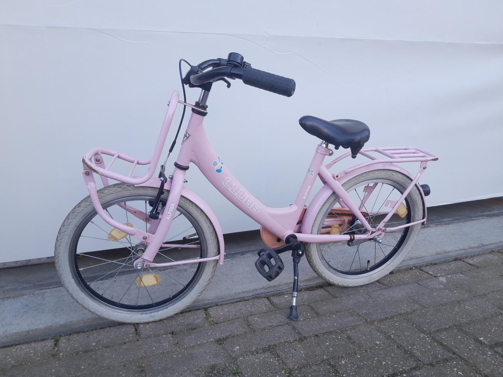 18 cali Alpina Clubb z een voordrager. - obrazek 2