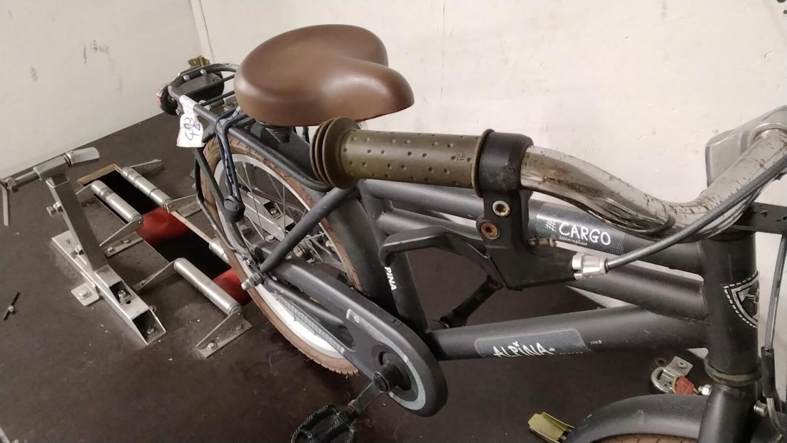 Czarny Alpina Cargo Jongensfiets - obrazek 2