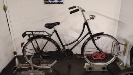 Czarny Limit classic Kinderfiets