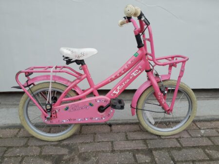 16 cali Volare Transport z een voordrager.