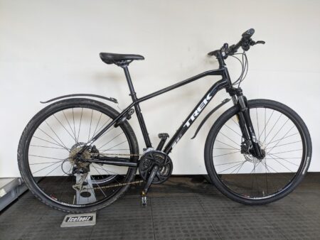 28 cali Trek Dual Sport 3 z 27 biegi.