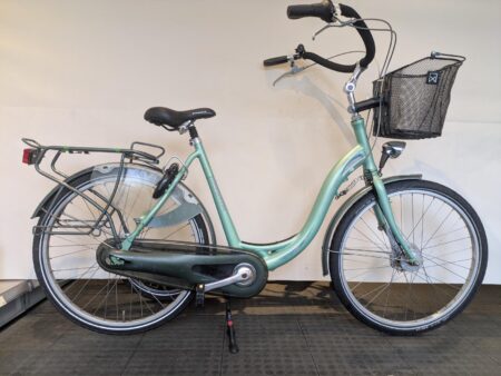 26 cali Sparta Amazone Trendy z 7 biegi en een mandje.