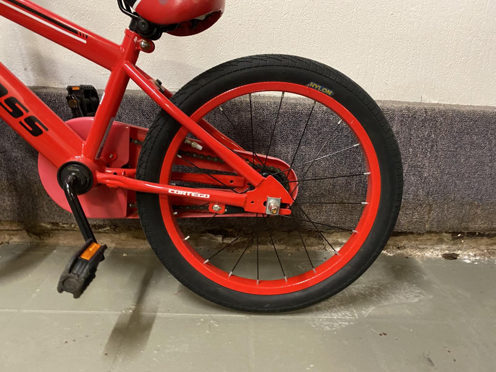 Czerwony Cross BMX - obrazek 2