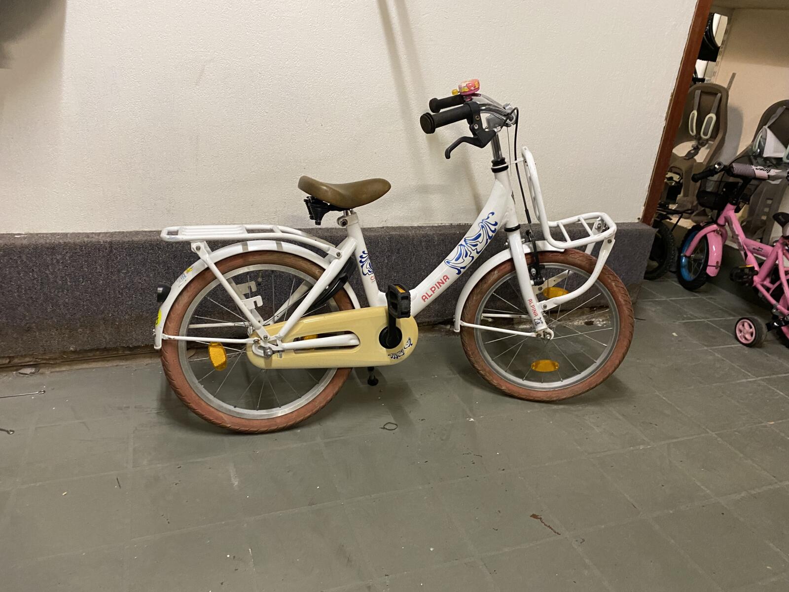 Biały Alpina kid's bike - obrazek 2