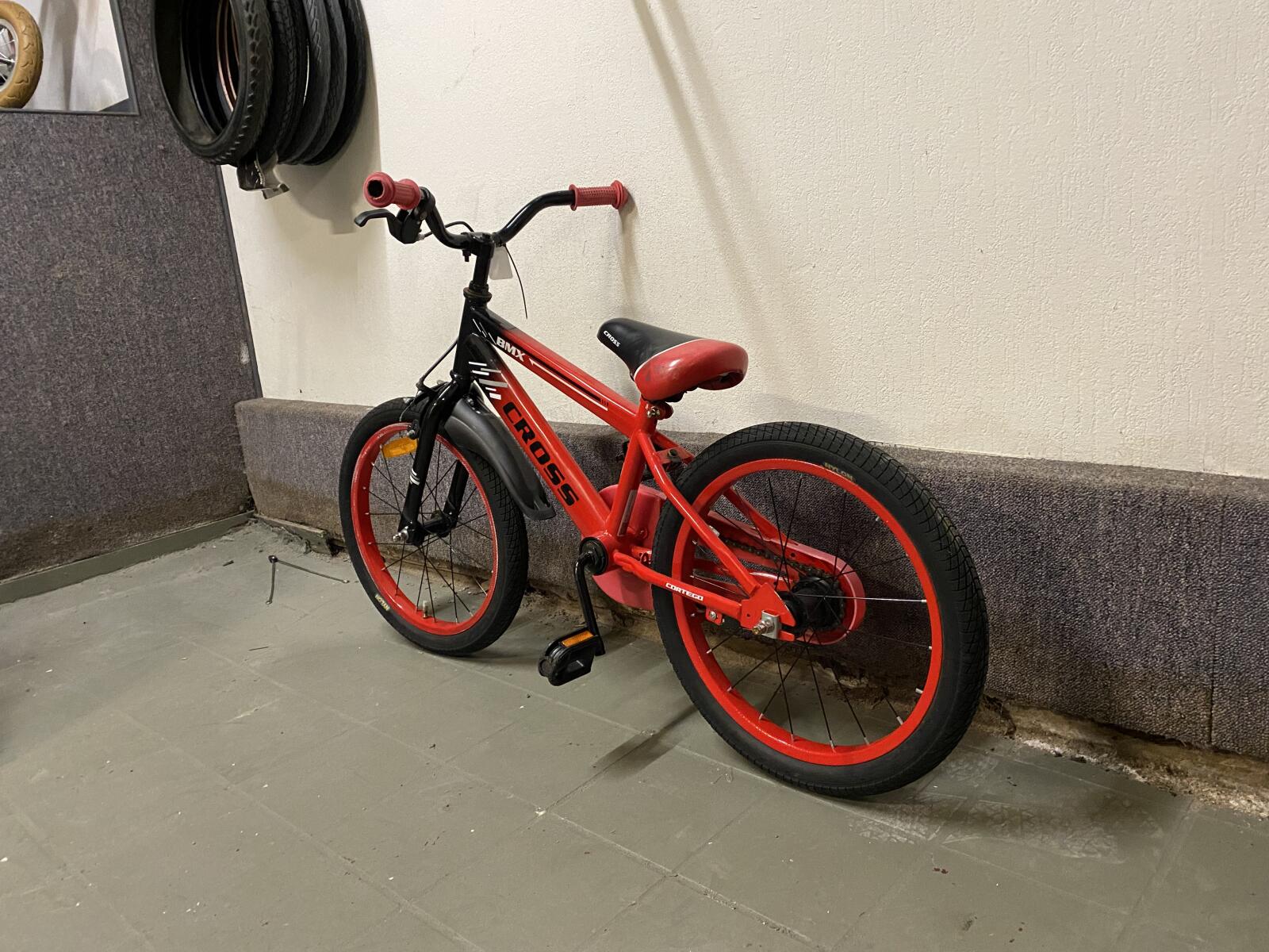 Czerwony Cross BMX - obrazek 3
